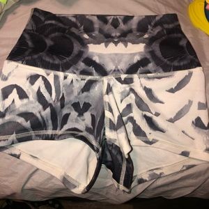 lululemon spandex shorts!